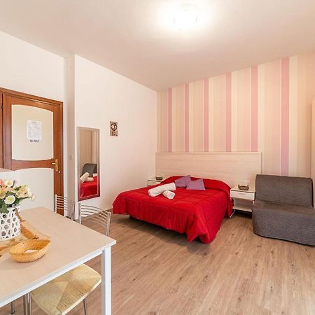 B&B Villa Montreux 里米尼 外观 照片