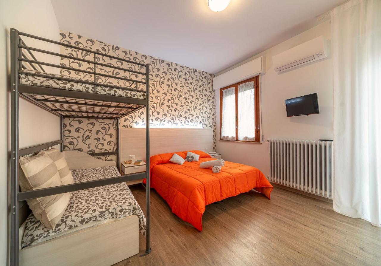 B&B Villa Montreux 里米尼 外观 照片