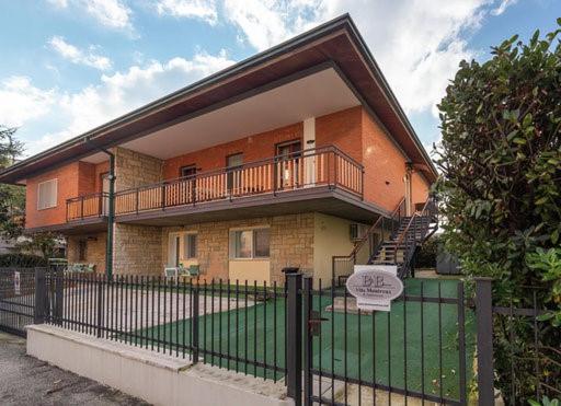 B&B Villa Montreux 里米尼 外观 照片