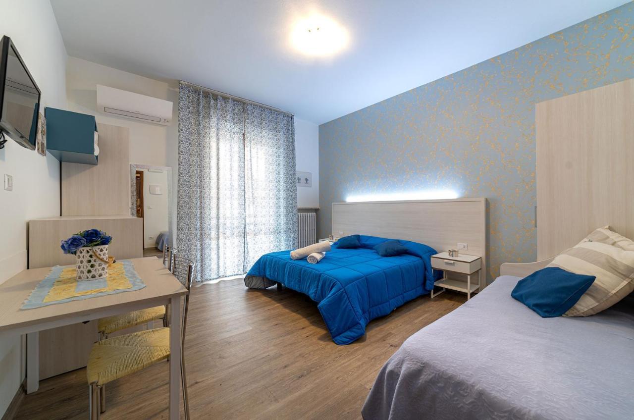 B&B Villa Montreux 里米尼 外观 照片